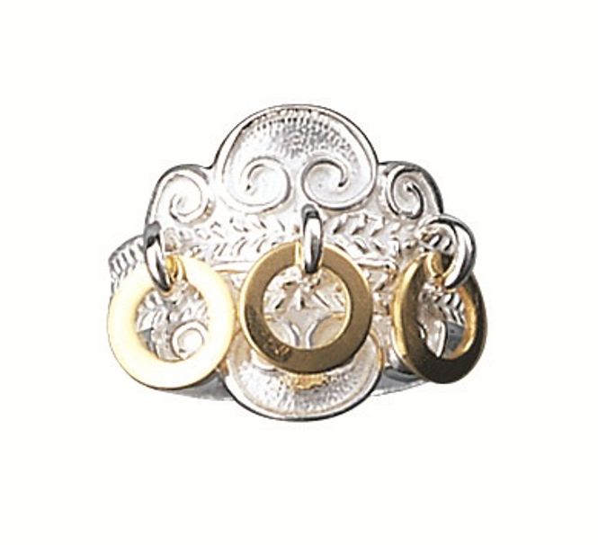 Hovedbilde Ring, kvit m. forgylt ringlauv artnr: 317503