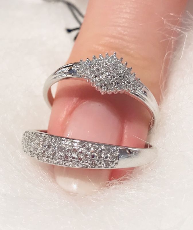 Diamantring i hvitt gull med diamanter 0.08ct w.si
